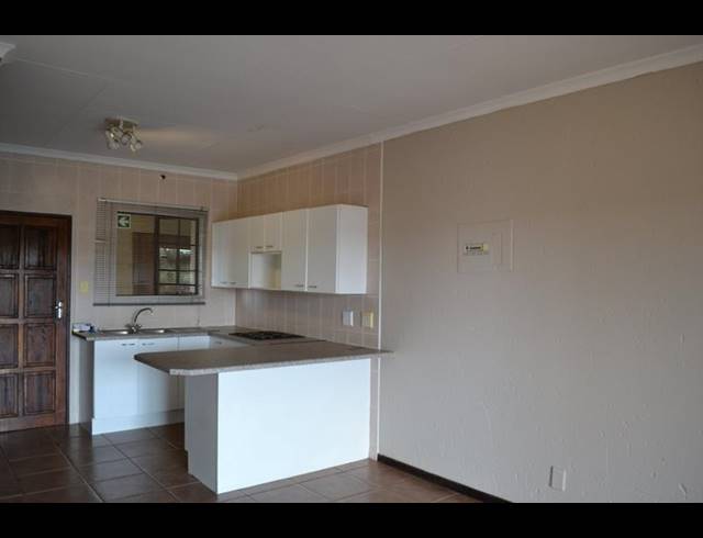 2 BEDROOM APARTMENT FOR SALE IN SUGAR BUSH ESTATE